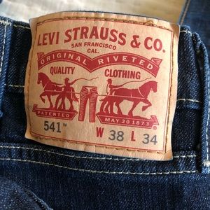 Men’s Levi 541 Jeans